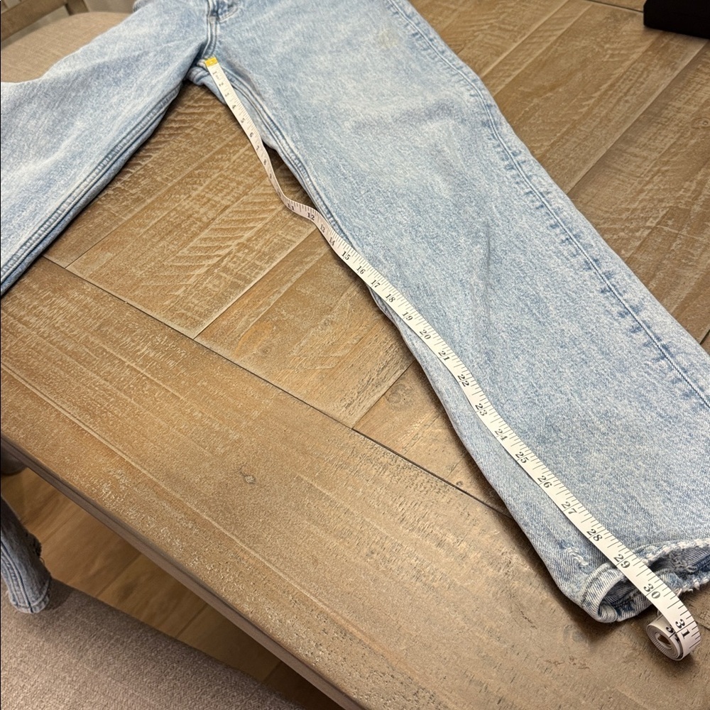 Abercrombie and Fitch Ultra High Rise 90s Straight Jean - Picture 8 of 11
